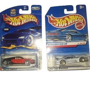 Vintage Collectable Hot Wheels 2003 First Edition Bugatti Veyron With Additional